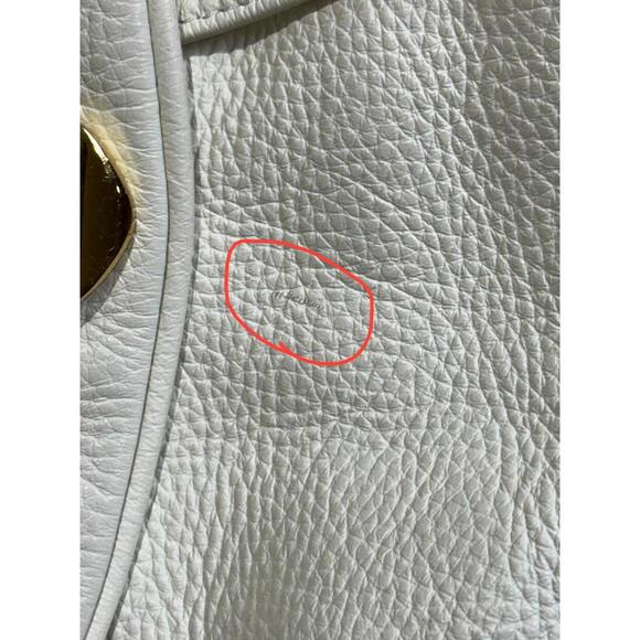 GILI White Leather Women's Shoulder Bag with Tassel Accent - Picture 9 of 9